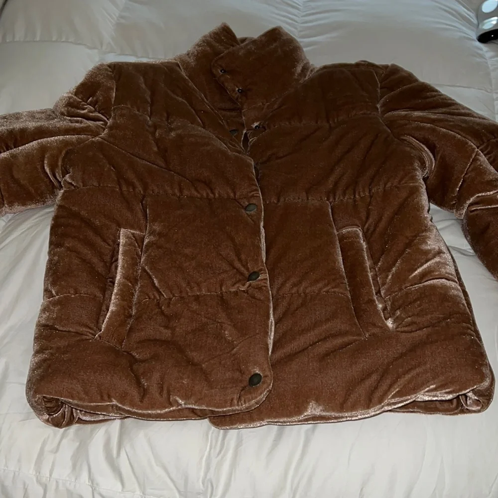 Jacket - Picture 1 of 3